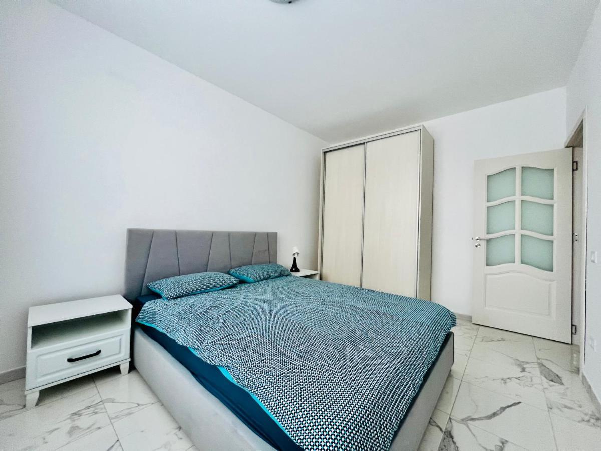 Altheda Living White House 29f-2 *